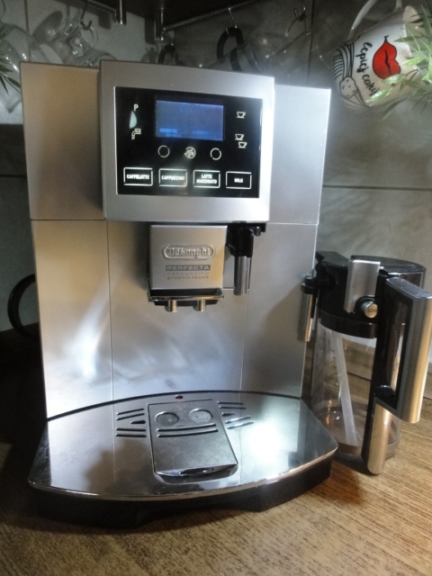 Delonghi Perfecta Cappuccino Graphic Touch Gwar