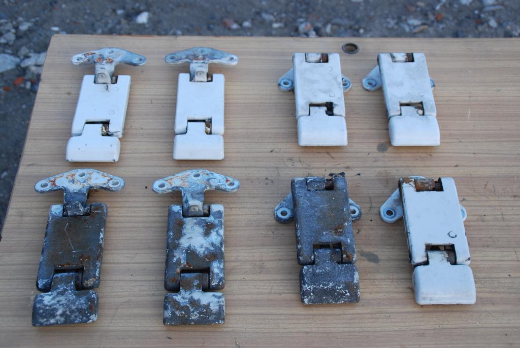 IVECO DAILY 99 12 ZAWIASY DRZWI TYL 270 STOPNI