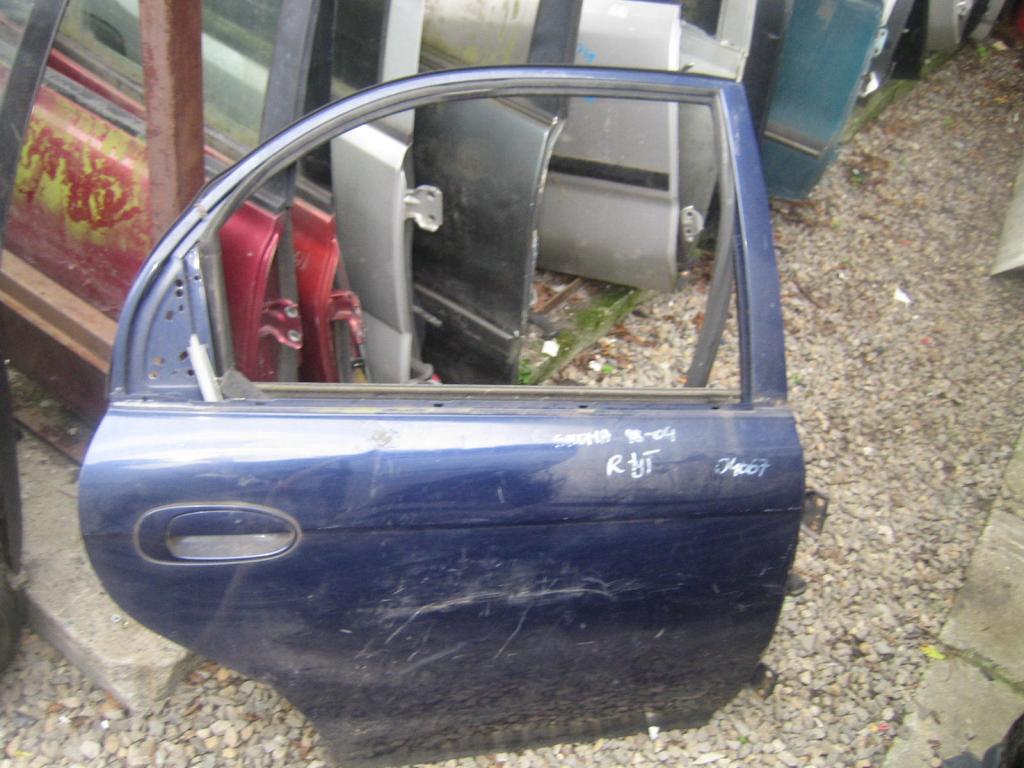 kia SHUMA 98-04 дверь правая зад