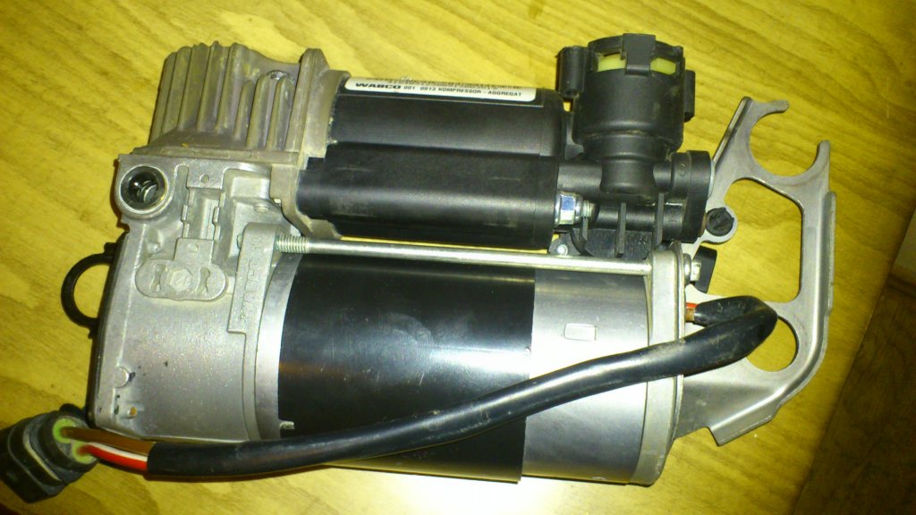 Компрессор Zst.Nap насос ходовой части audi Q7l8l