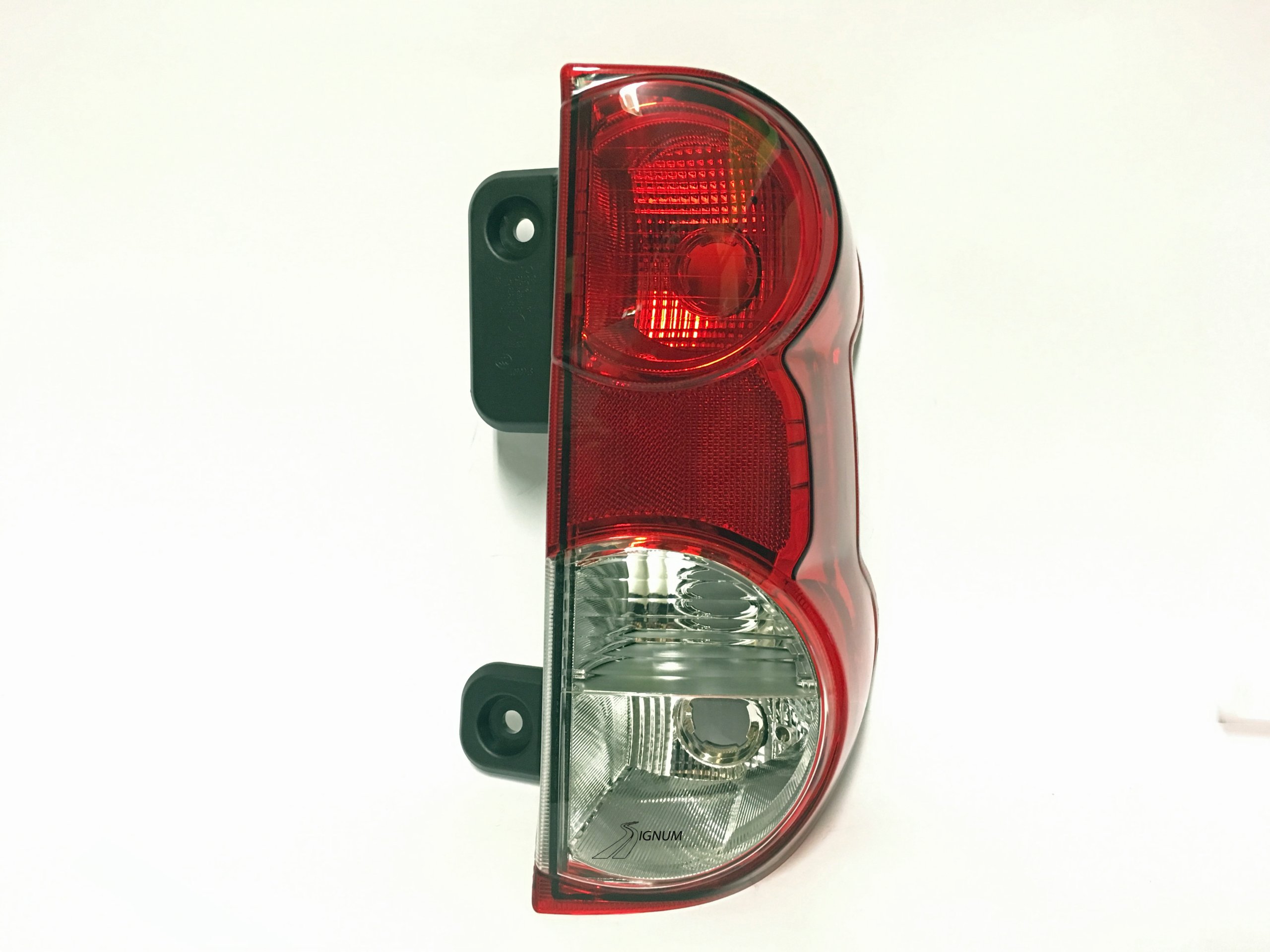NISSAN Nv200 NV 200 09- ФАРА ЗАДНЯ НОВЕ ПРАВА