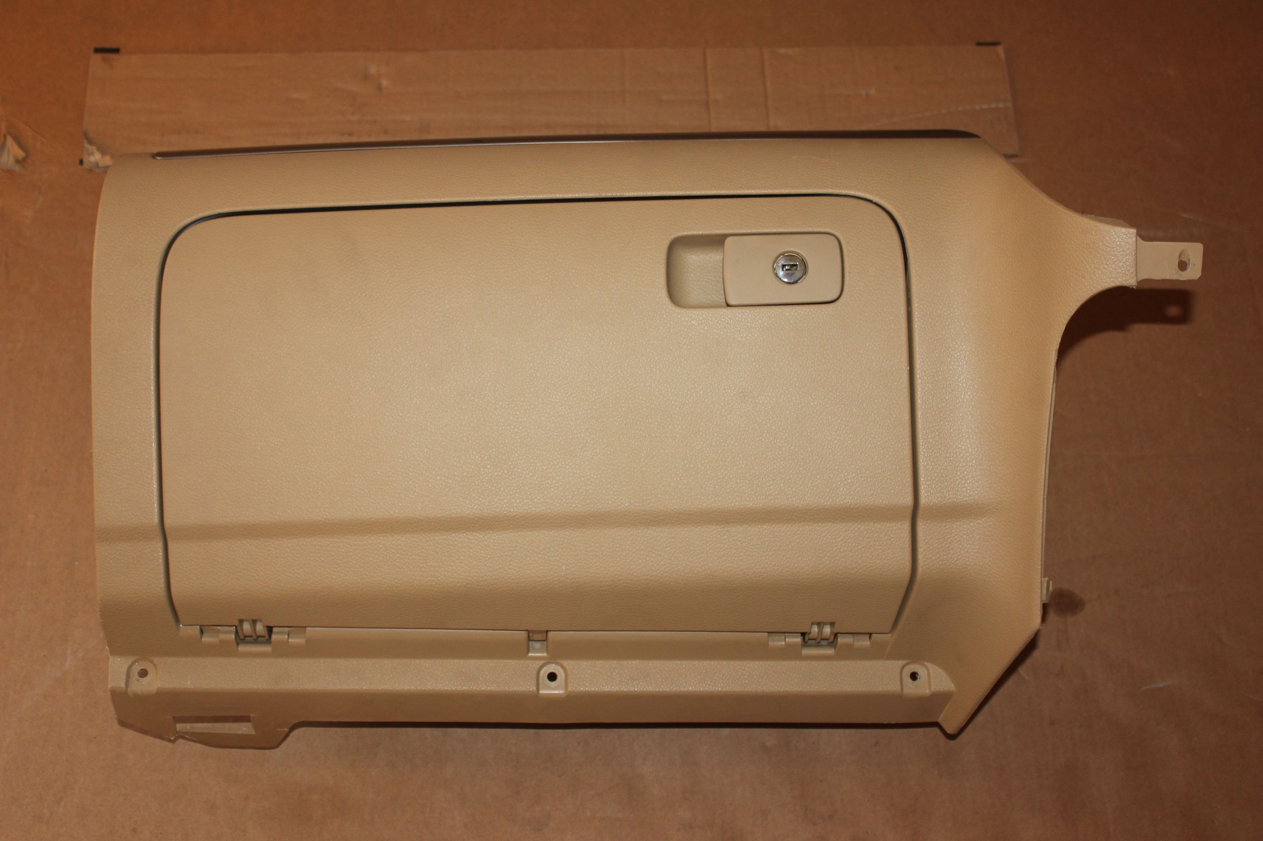 SCHOWEK PASAŻERA VW GOLF 6 UK 1K2857114