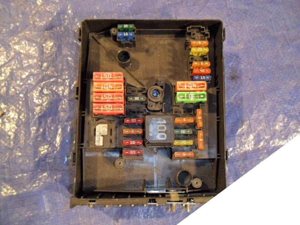 VW AUDI SKODA ЭЛЕКТРИЧЕСКАЯ КОРОБКА 1K0 937 125 B