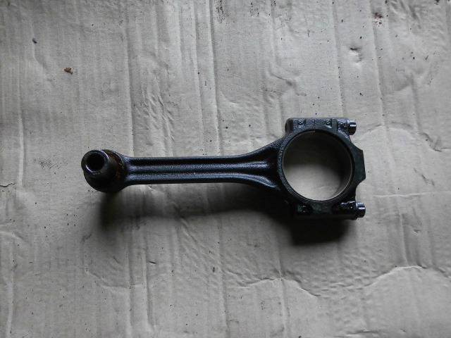 GOLF V LEON II ALTEA AUDI A3 1.4 fsi BKG шатун