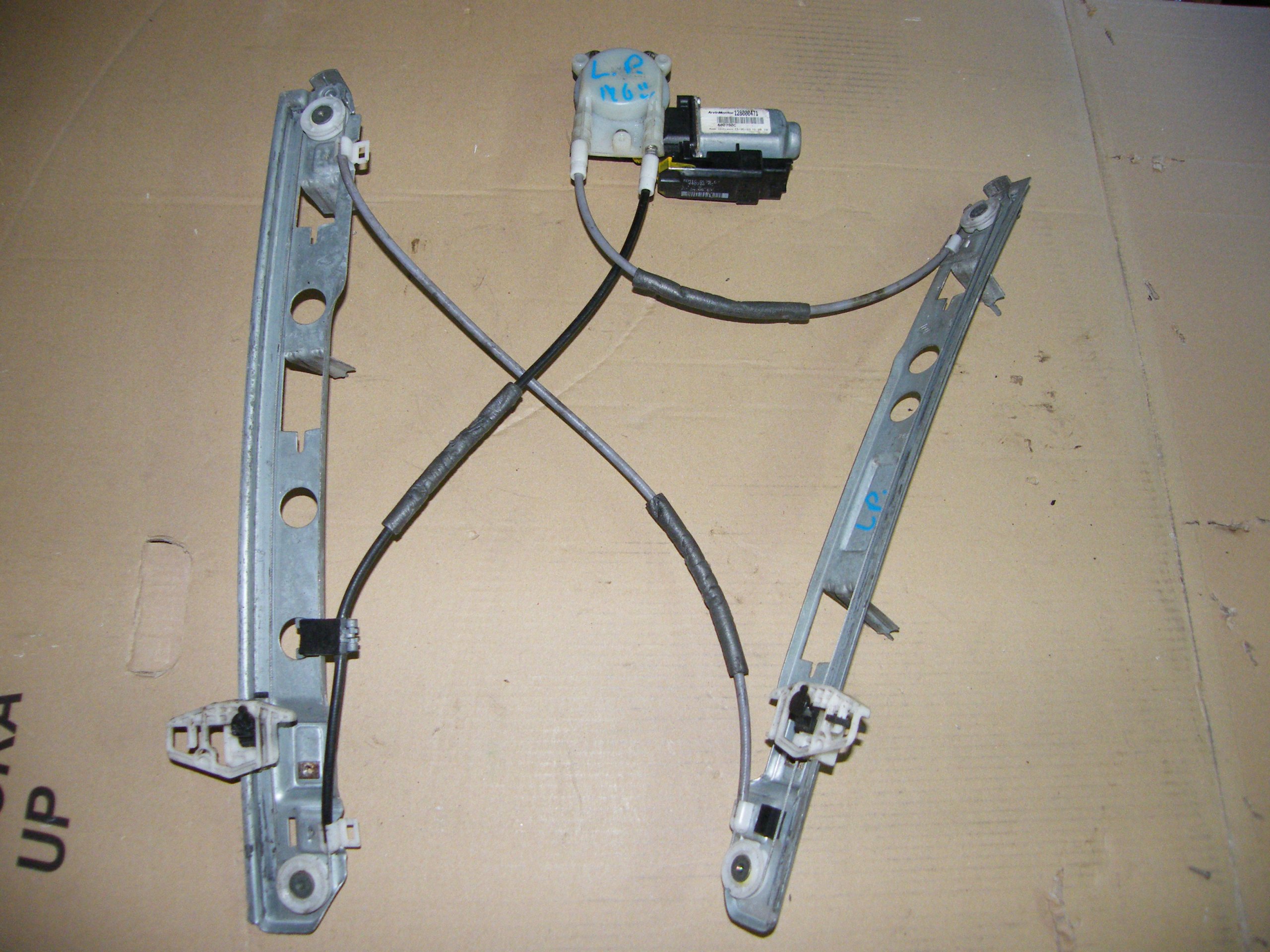 PODNOSNIK MECHANIZM SILNIK SZYBY LEWY PRZÓD RENAULT MEGANE II MODUŁ 6-PINÓW