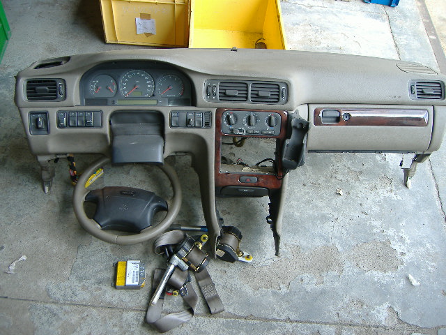 31497198 - VOLVO C70 приладова панель консоль подушка безпеки ремені