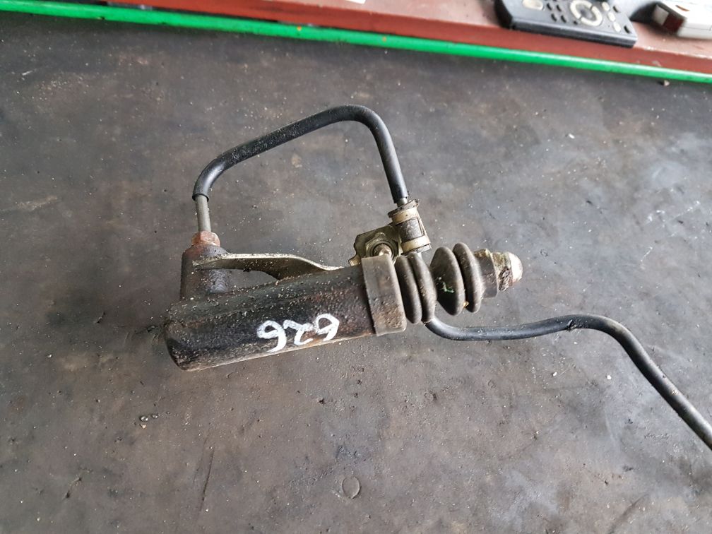 POMPKA SPRZĘGŁA MAZDA 626 98R EU Producent części Inny