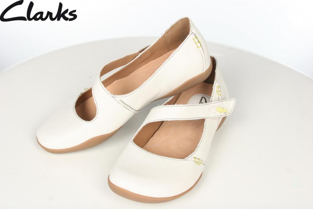 Clarks felicia store