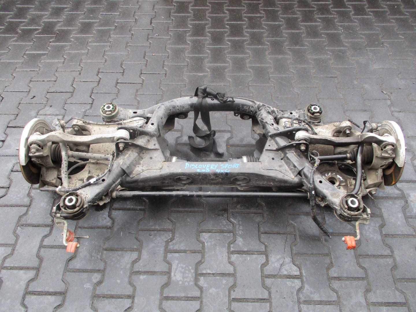 ZAWIESZENIE TYL LAND ROVER DISCOVERY SPORT 4X4 2,0