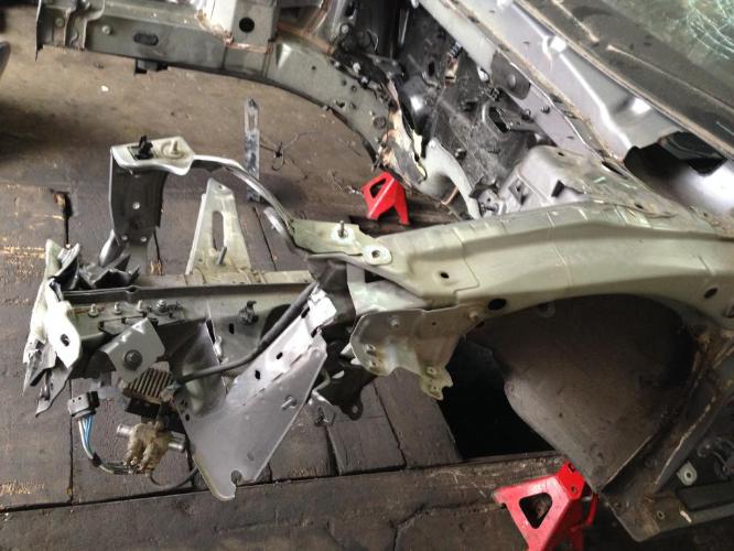 ĆWIARTKA PRZEDNIA PRZÓD LEWA RENAULT LAGUNA III