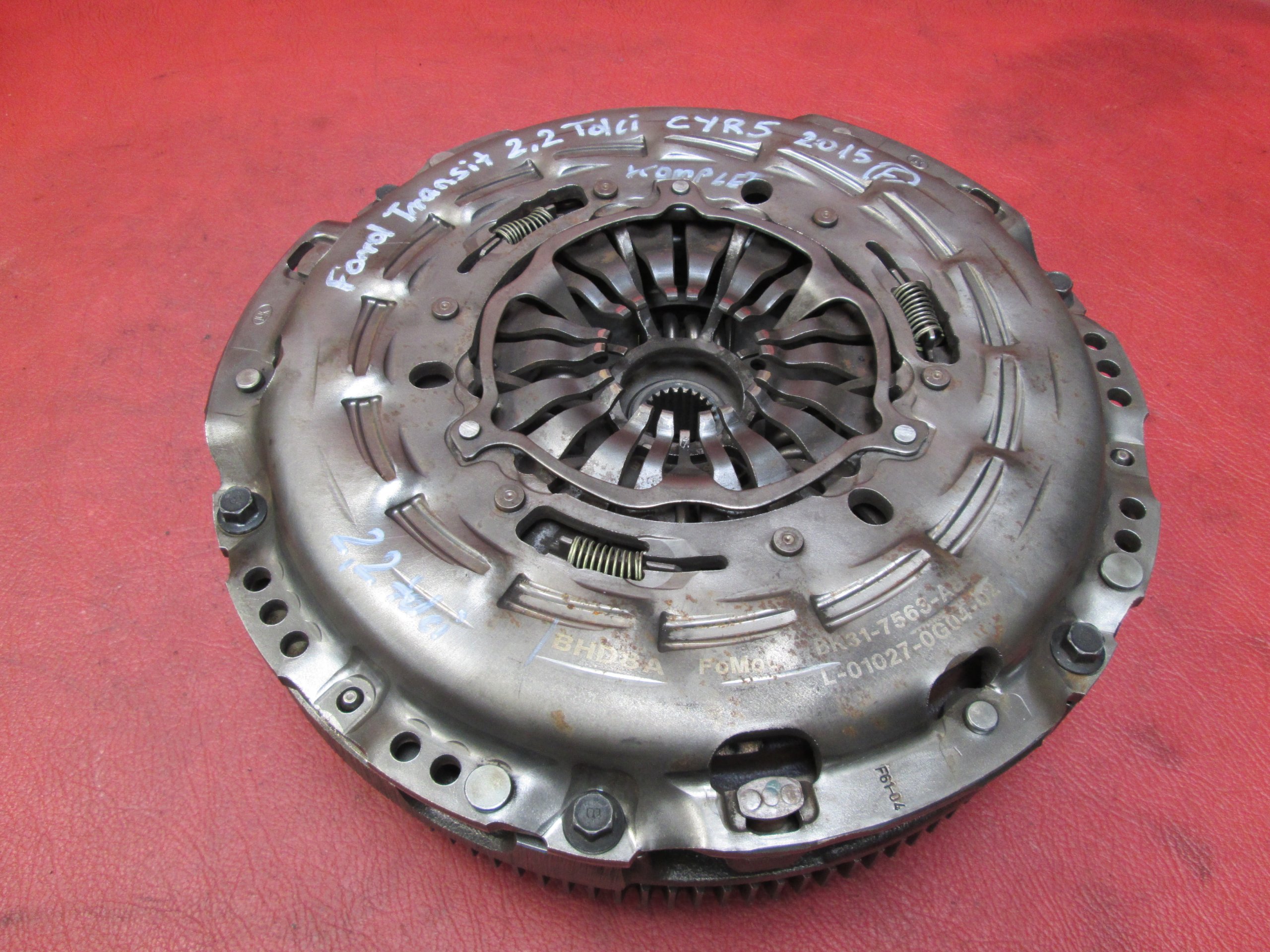 Коло двухмассовые комплект Ford Transit 2.2 TDCi 2015r