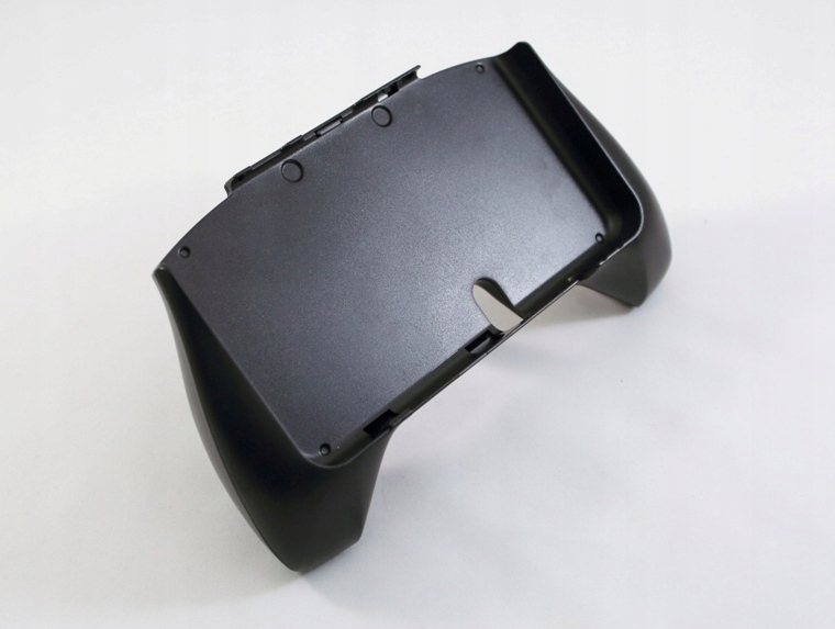 

HandGrip, uchwyt i podstawka do New 3DS