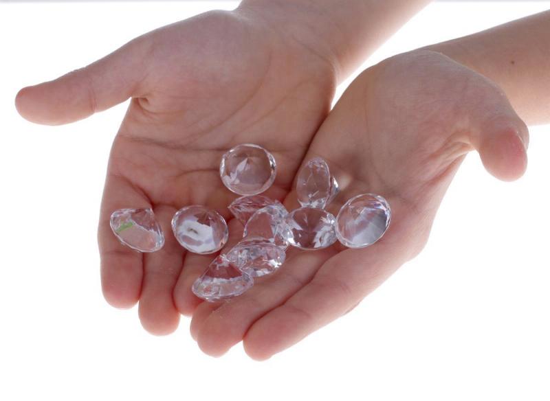 

Diamenty na stół, blask. 2cm- 10 sztuk