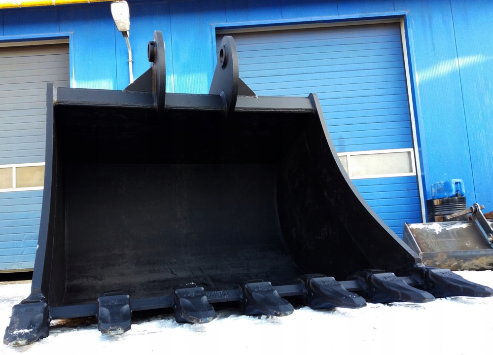 180CM - ЛОЖКА С ЗУБЦАМИ ДЛЯ КАМНЯ 180 СМ JCB JS360