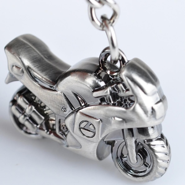 

Brelok breloczek do kluczy ścigacz motocykl metal