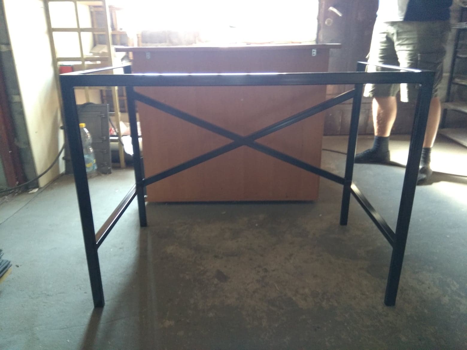 NOGI DO STOŁU OKRĄGŁEGO TRÓJNÓG Maks. szerokość 370 cm