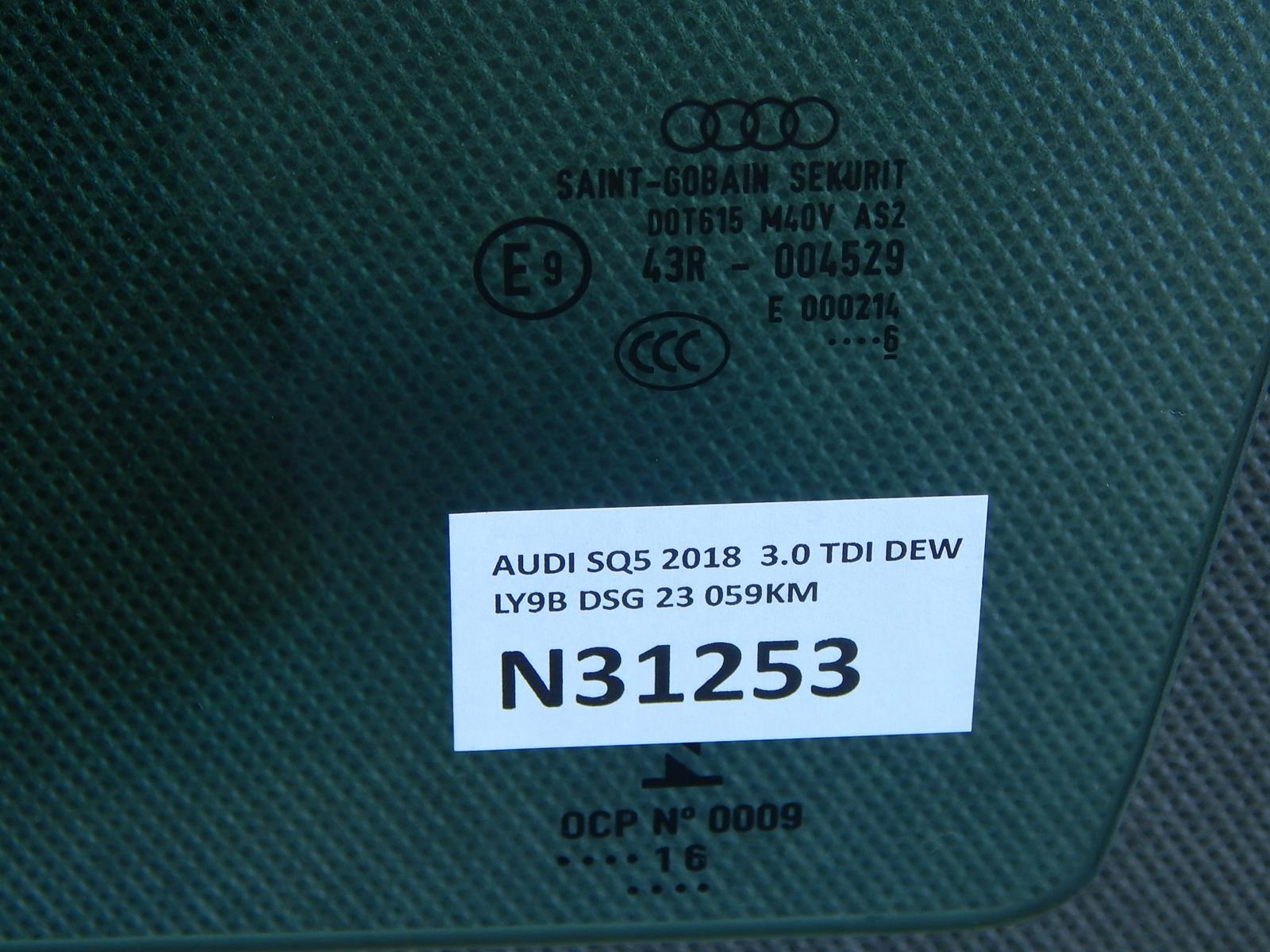 AUDI Q5 SQ5 II оконное стекло левый задний 2016