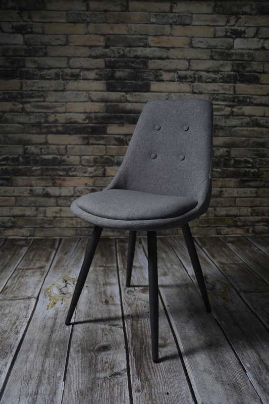 Krzesło Dankor Design MEZI jasny szary nogi grafit Głębokość mebla 55 cm