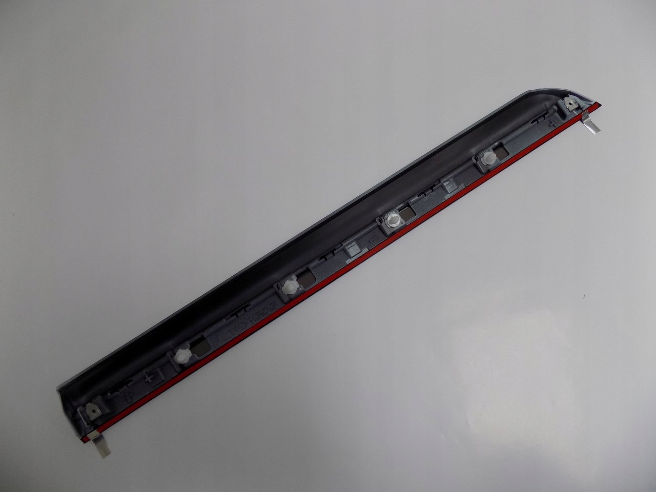 3G0854949C LISTWA DRZWI LEWY TYŁ KOLOR LC9A VW PASSAT B8 2015+ Producent części Volkswagen OE