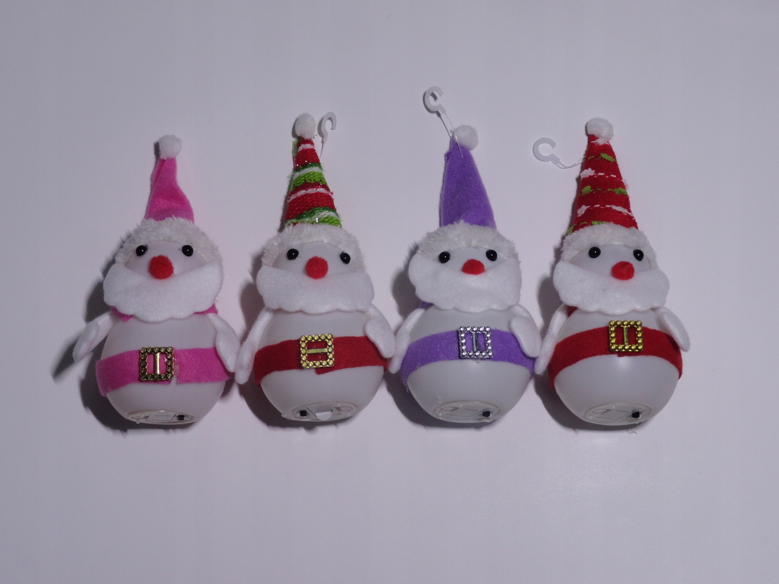 BAŁWANEK - ŚWIECĄCA OZDOBA ŚWIĄTECZNA LED (M)PASEK Motyw bałwan