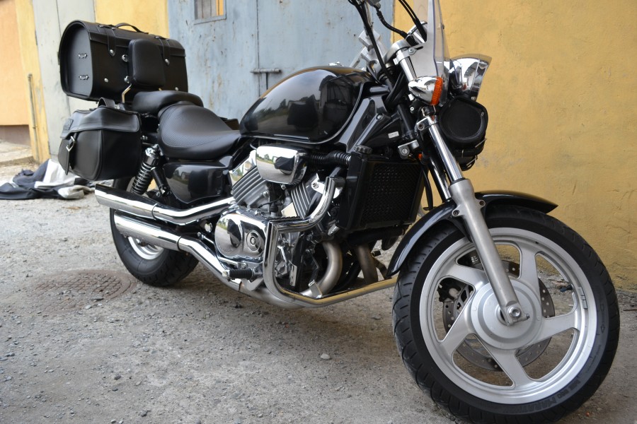 SUPER GMOLE+SPACERÓWKI HONDA MAGNA 750 Producent Motonautilus