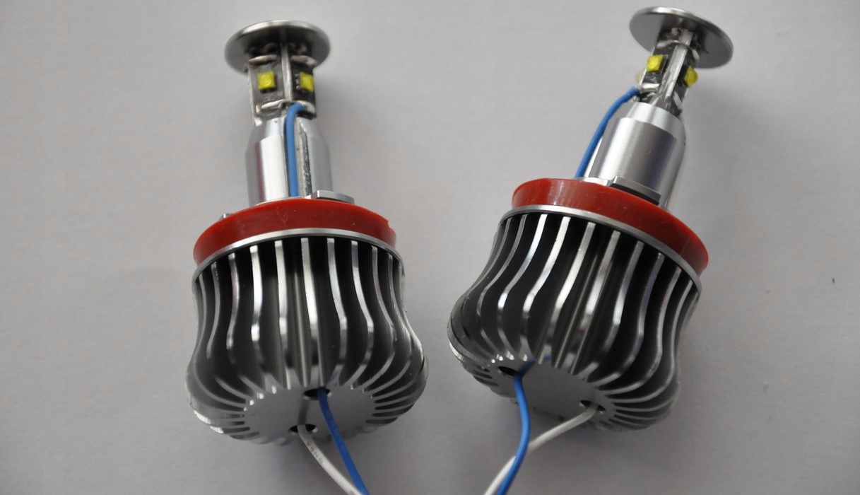 ZAROWKI RINGI LED MARKERY BMW X5 E70 X6 E71 H8 40W Weight with packaging 0 3 kg
