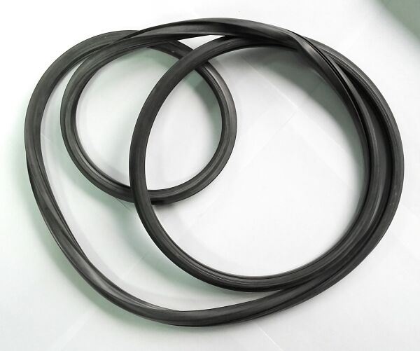 Uszczelka szyberdachu Land Rover Discovery 1 2 II Numer katalogowy części EEQ500010