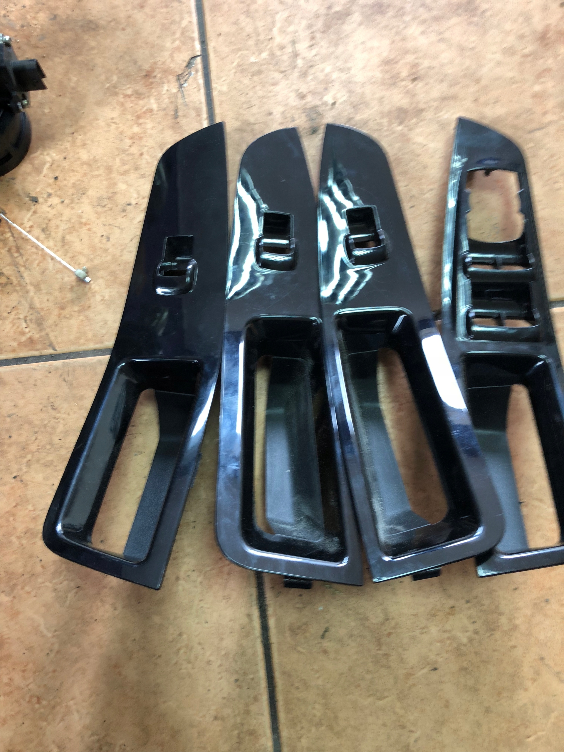 Ford Edge mk2 Titanum ramki przycisków szyb dekor Producent części Ford OE