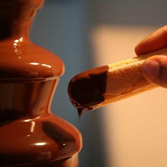 FONTANNA ELEKTRYCZNA DO CZEKOLADY CZEKOLADOWA Marka AR