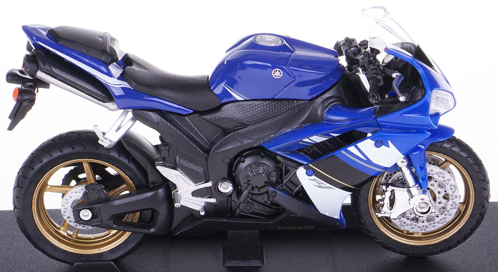 YAMAHA YZF-R1 METALOWY MODEL WELLY MOTOCYKL 1:18 Model YAMAHA YZF-R1