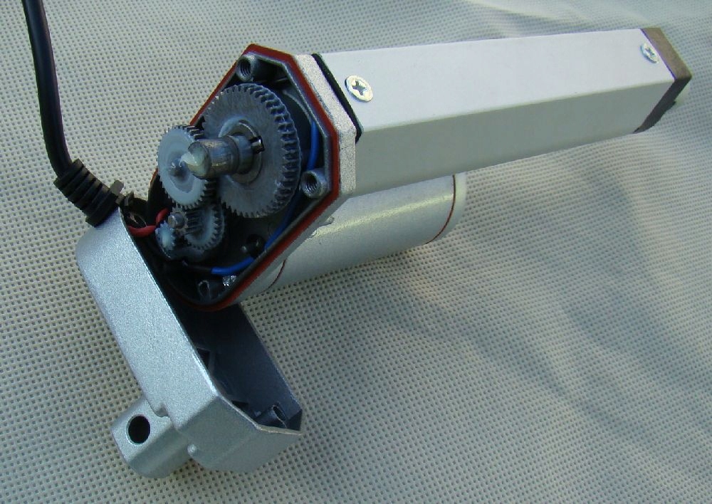 SIŁOWNIK ELEKTRYCZNY 24V SILNIK LINIOWY 150mm SLOW Marka inny