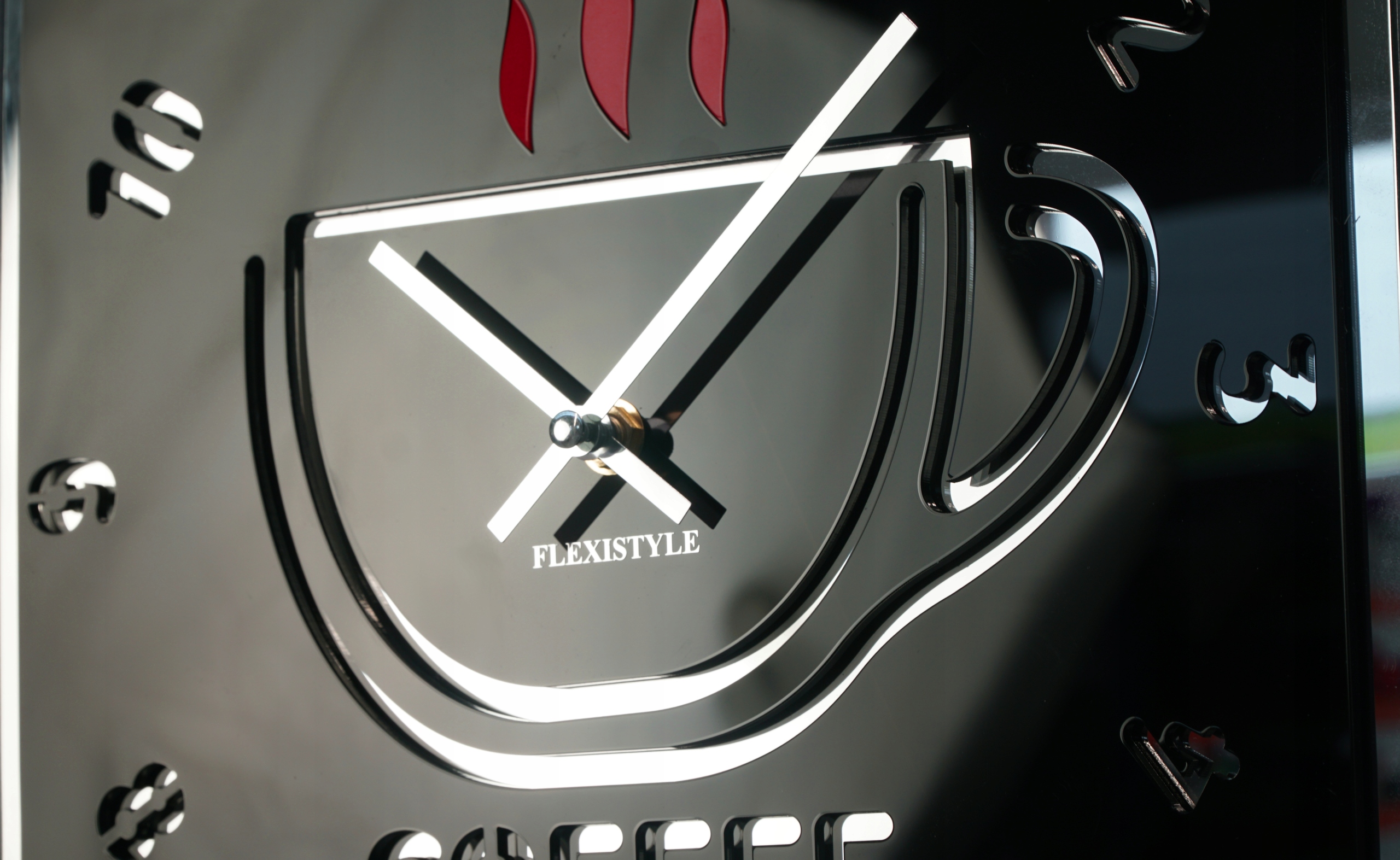 Duży nowoczesny zegar ścienny Coffee do kuchni PL Szerokość całkowita 30 cm