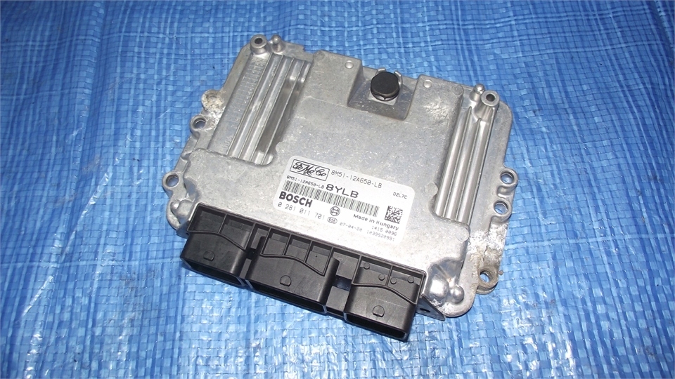 FORD FOCUS MK2 1.6TDCI KOMPUTER 8M5112A650LB 7604590020