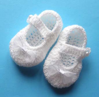 BUCIKI SZYDEŁKOWE niemowlęce białe CHRZEST 11cm Marka Inna marka