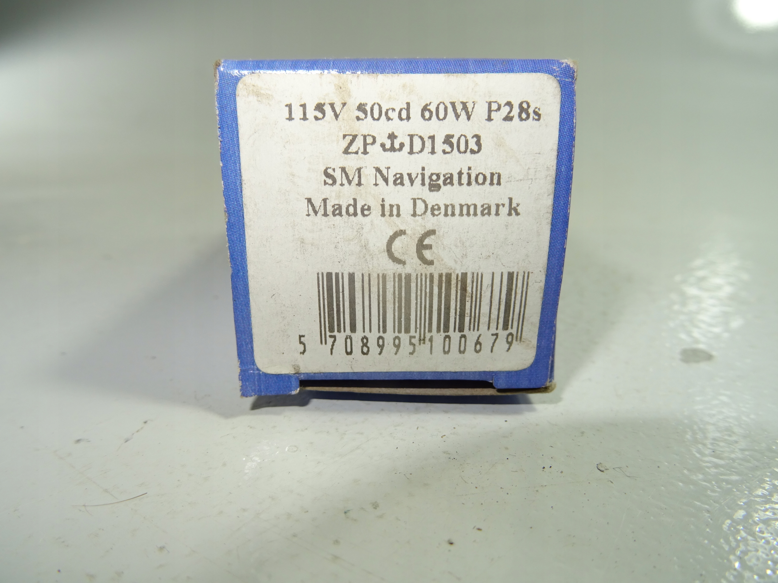 ŻARÓWKA NAWIGACYJNA ZP D1503 115V 50CD 60W P28S Kod producenta 115V