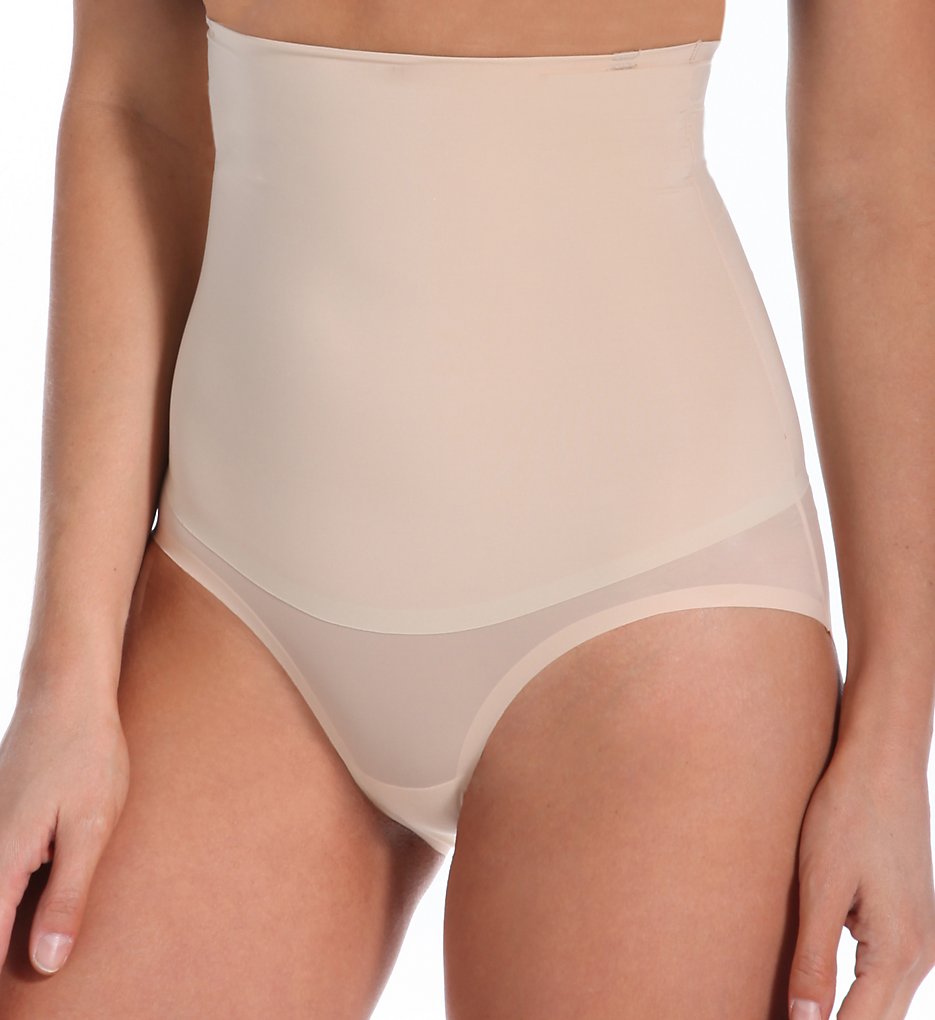 

L Wacoal Smooth Complexion Hi-Waist Firm Shape