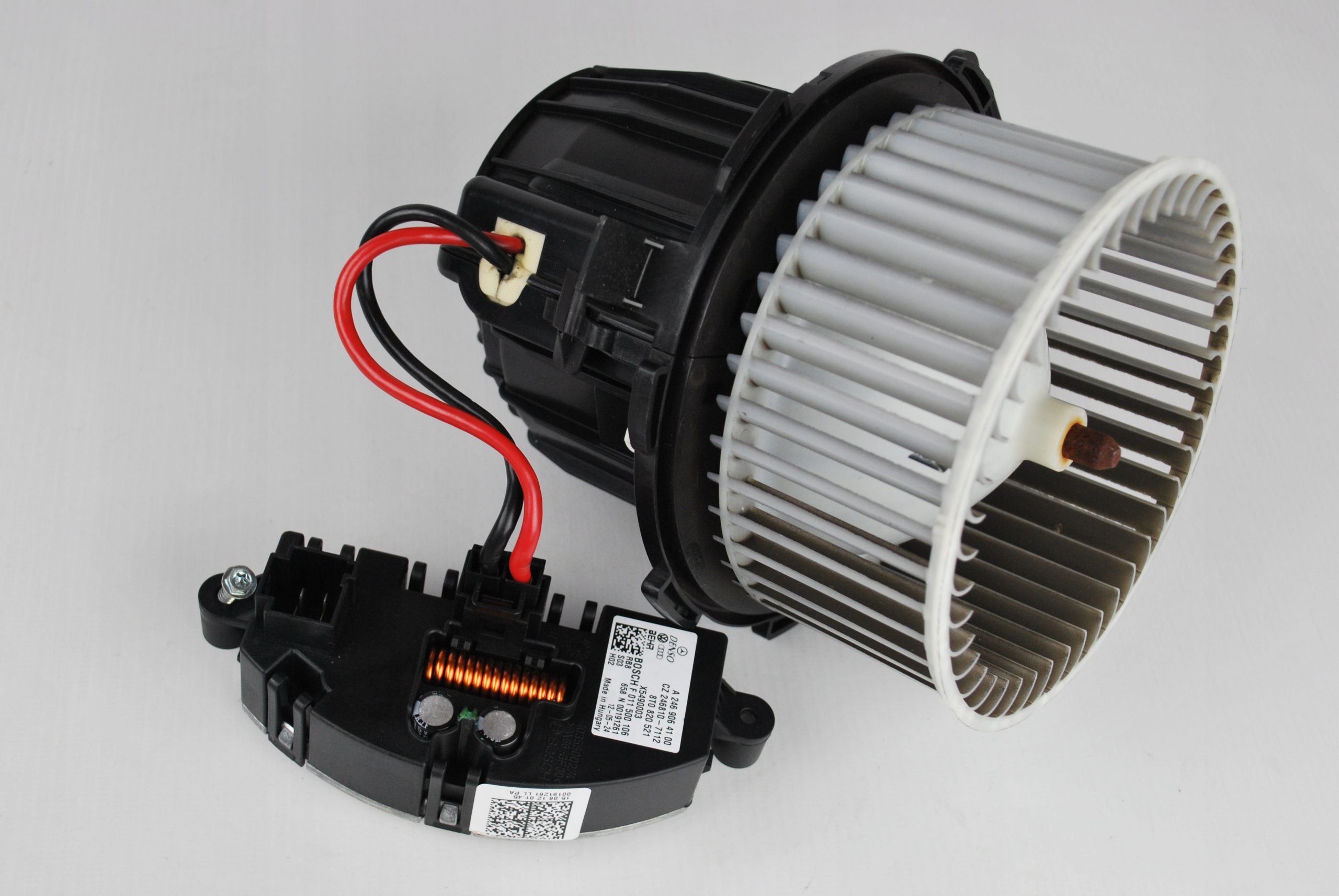 Regulator dmuchawy Audi A4 A5 Q5 8T0820521