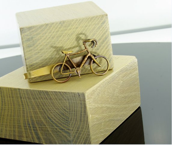 Spinka do krawata rower kolarzówka z mosiądzu Długość (mm) 57