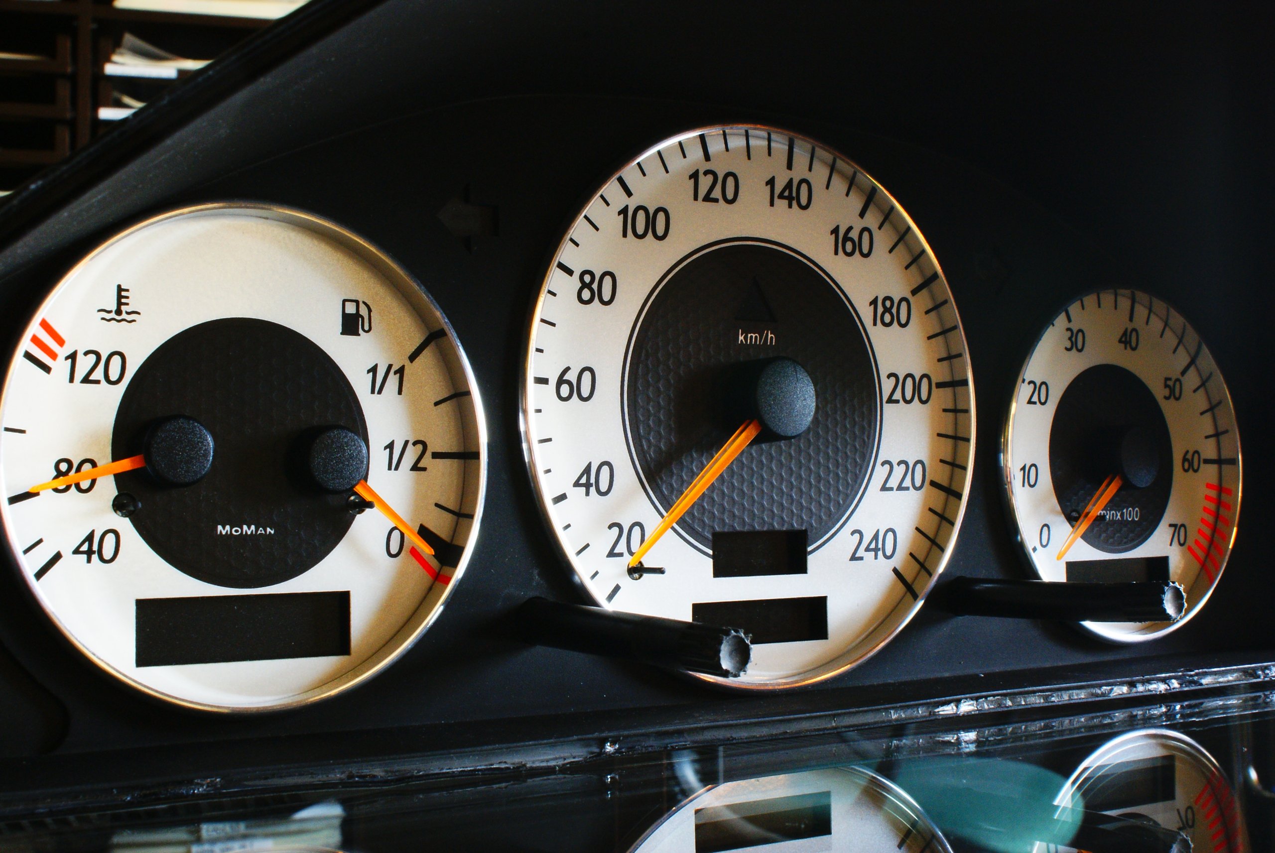 Mercedes W210 95-03 Tarcze INDIGLO wzór 2 Producent Moman