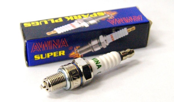 FAJKA KĄTOWA ŚWIECA ZAPŁONOWA SKUTER 4T GY6 CHINA Producent inny