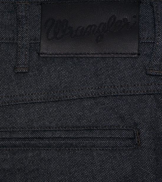 WRANGLER LARSTON rurki charcoal black W29 L32 Materiał dominujący bawełna