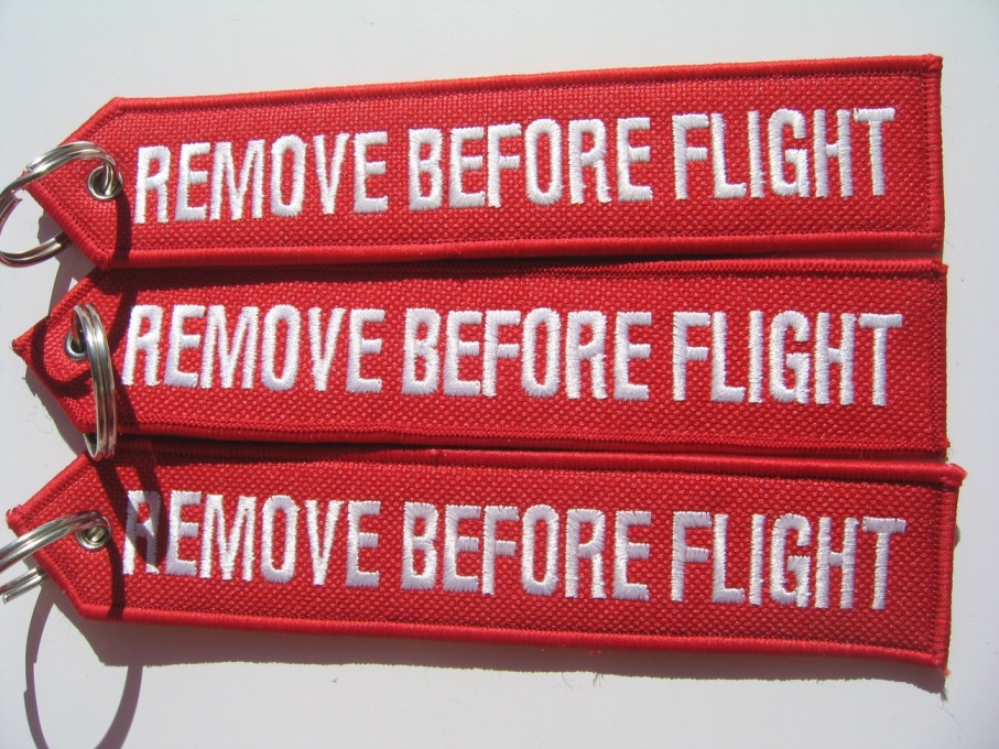 Remove перевод. Брелок remove before Flight. Remove before Flight белье. Remove before Flight одежда. Ремув Бефор Флайт.