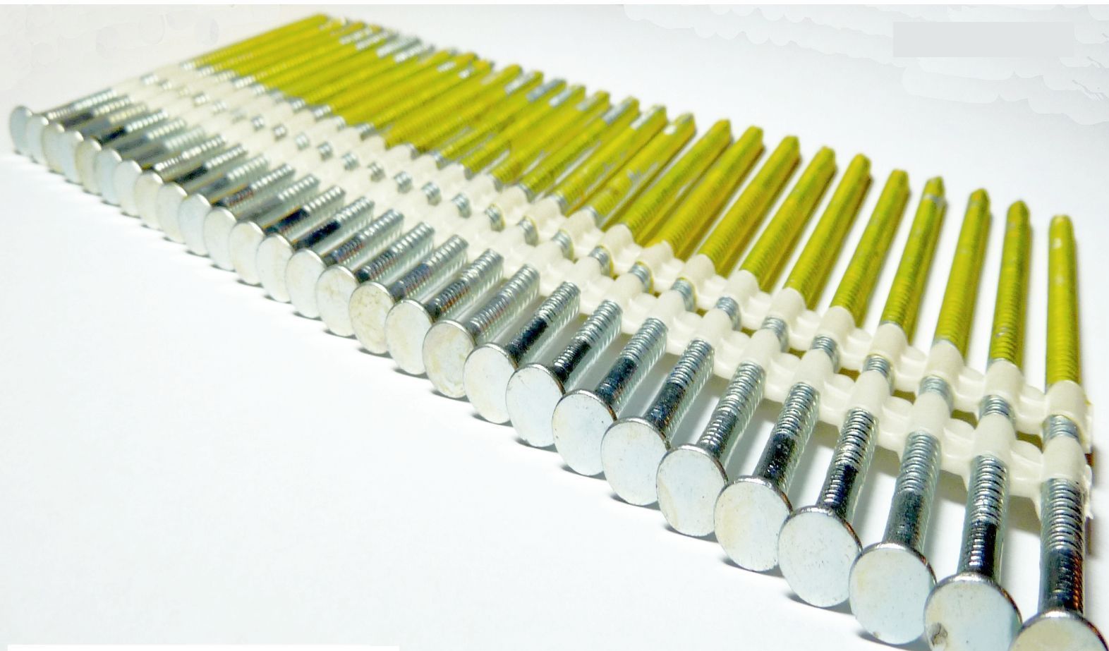 Gwoździe 2,8x90 mm Łączone Plastikiem 21°