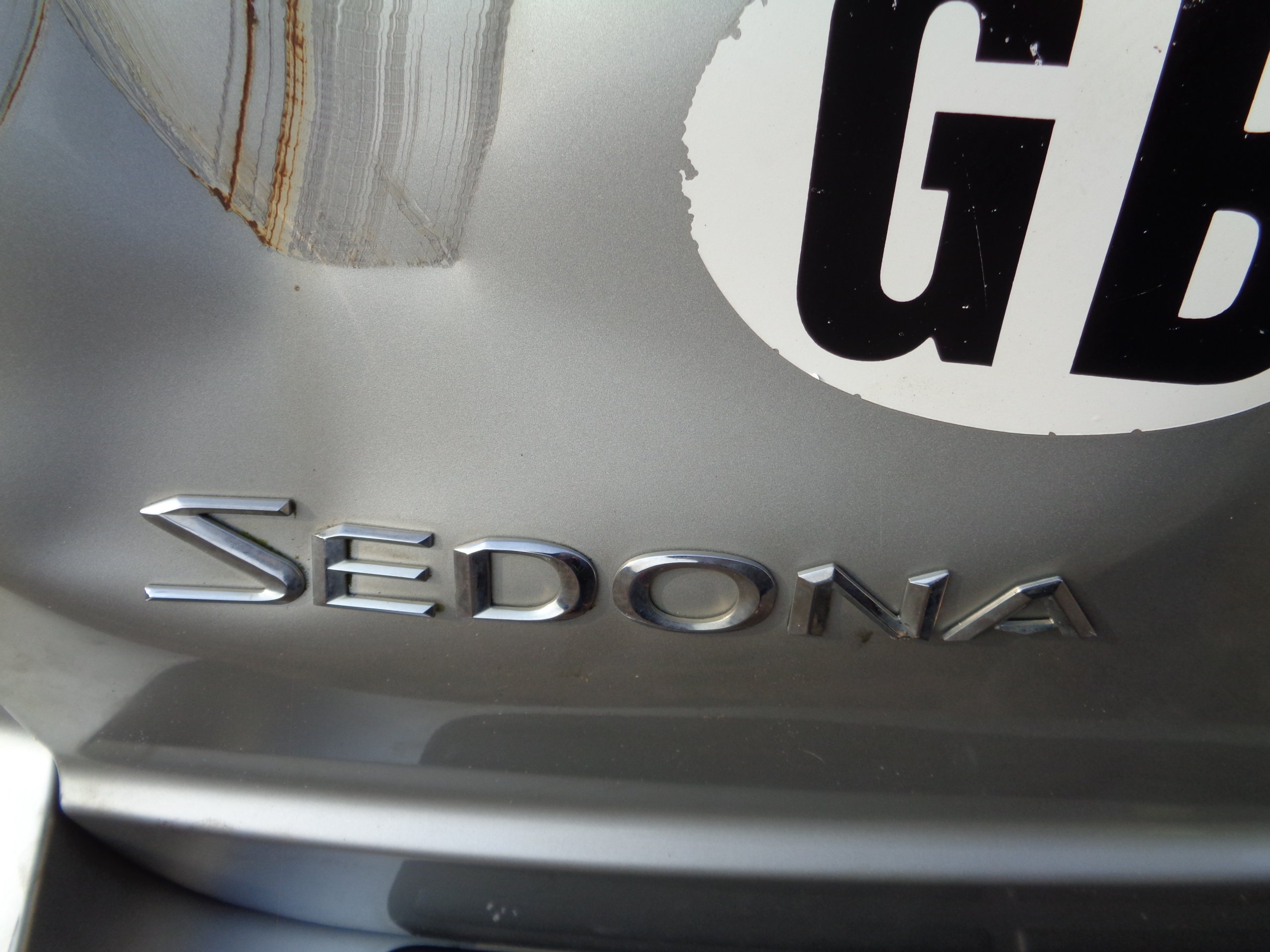 LOGO ZNACZEK EMBLEMAT NAPIS TYŁ KIA SEDONA I Marka Kia