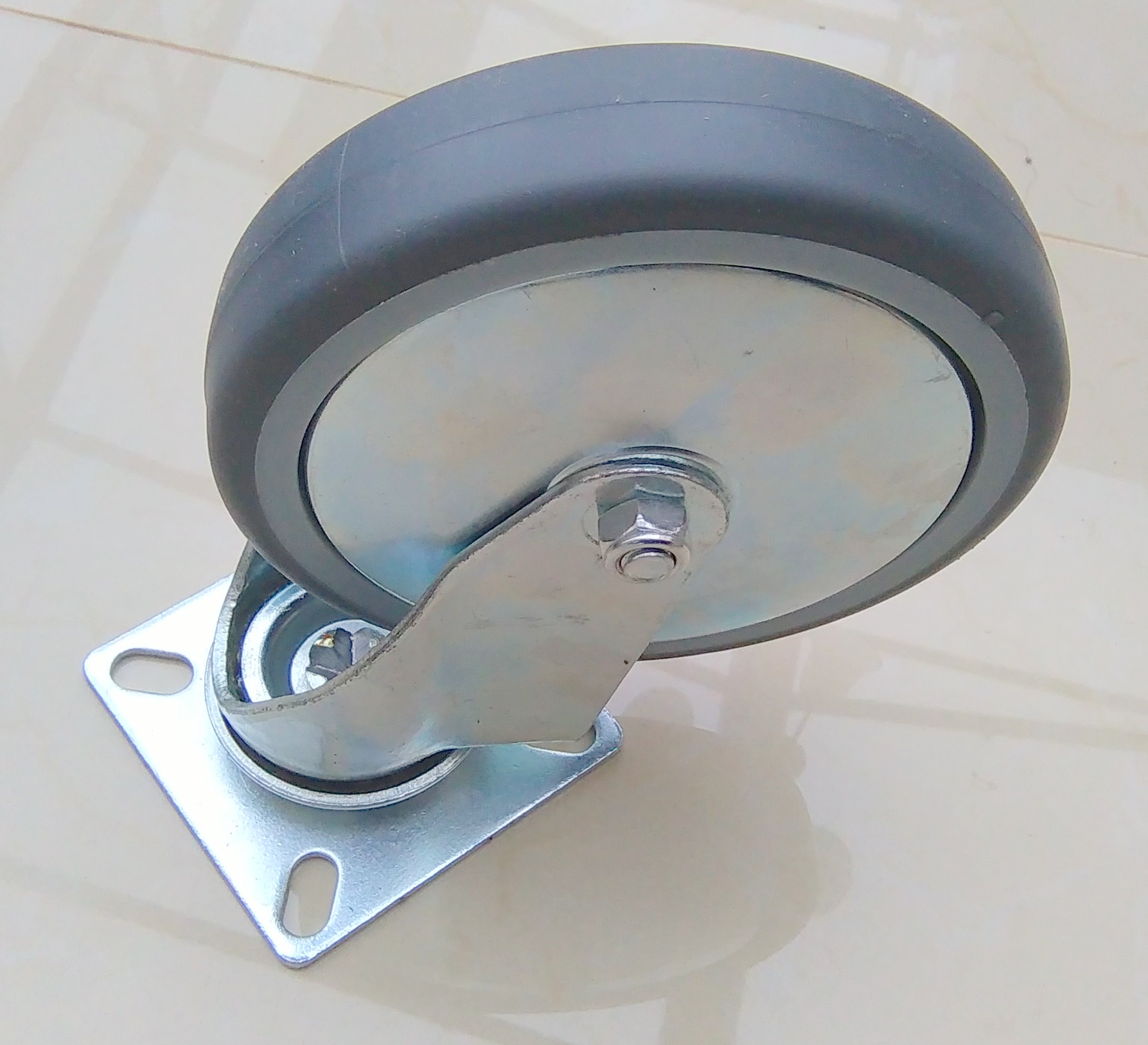 E1989d7f45749b633fd3ef2dfcd8