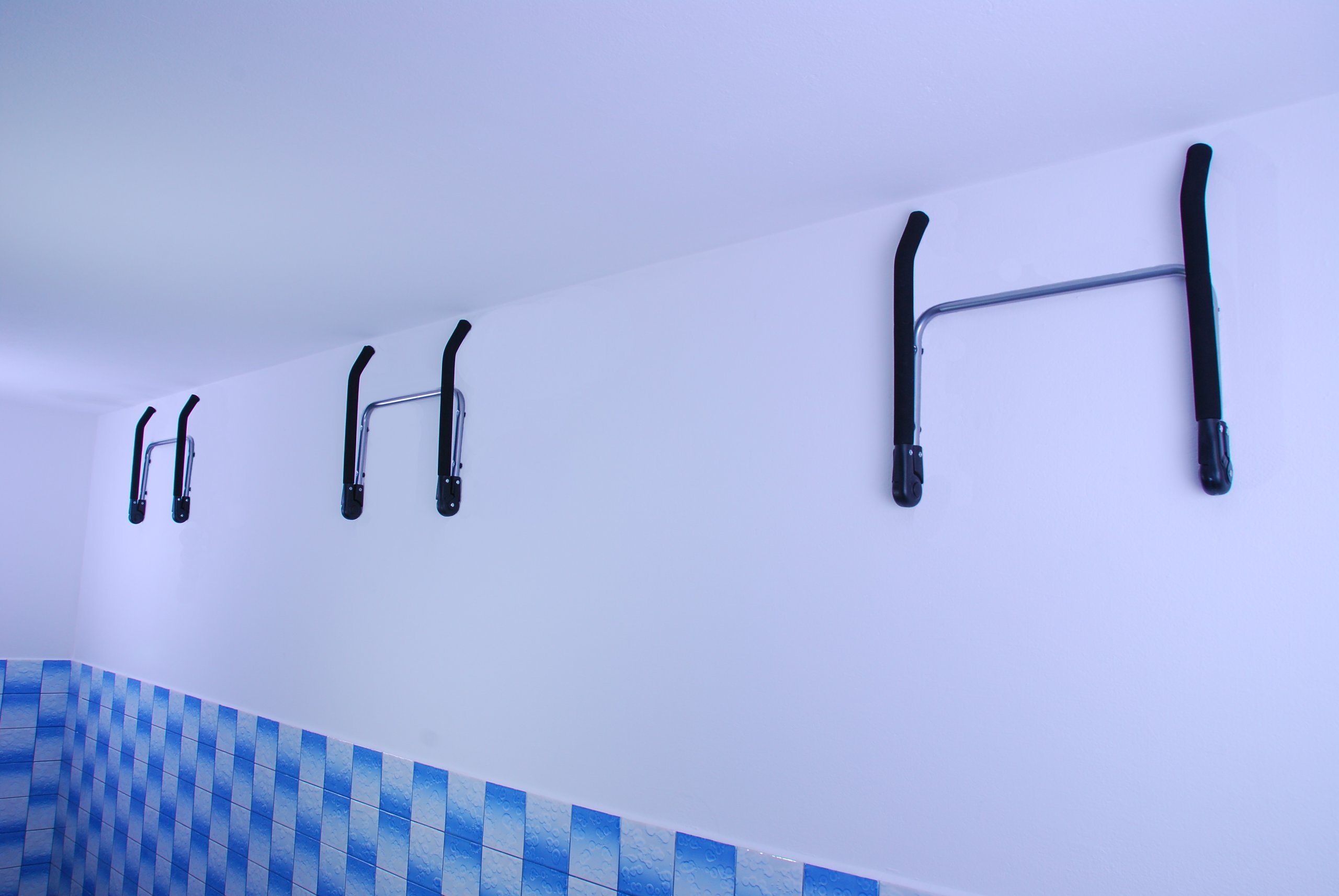 WIESZAK ŚCIENNY NA ROWER ROWERY NARTY UCHWYT WS01 Kod producenta WS01