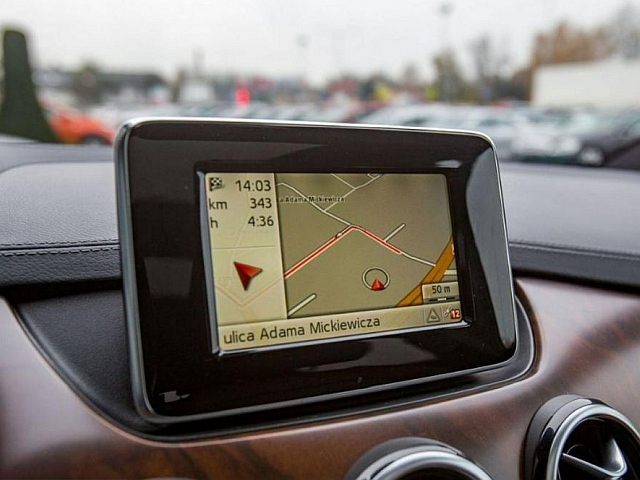 Mapa Becker Map Pilot Mercedes Europa ONLINE email