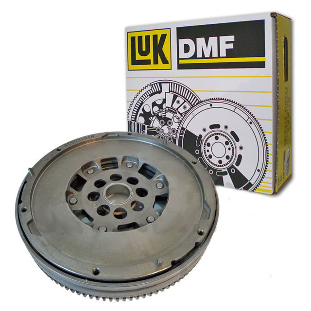 415 0273 - ДВОМАСОВЕ колесо KIA SPORTAGE CEED Tucson 2.0 CRDi