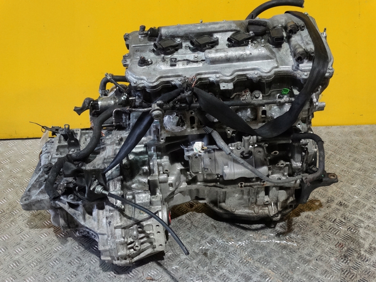 Toyota Camry 2.5 (09.2012 - 08.2013) - технические характеристики