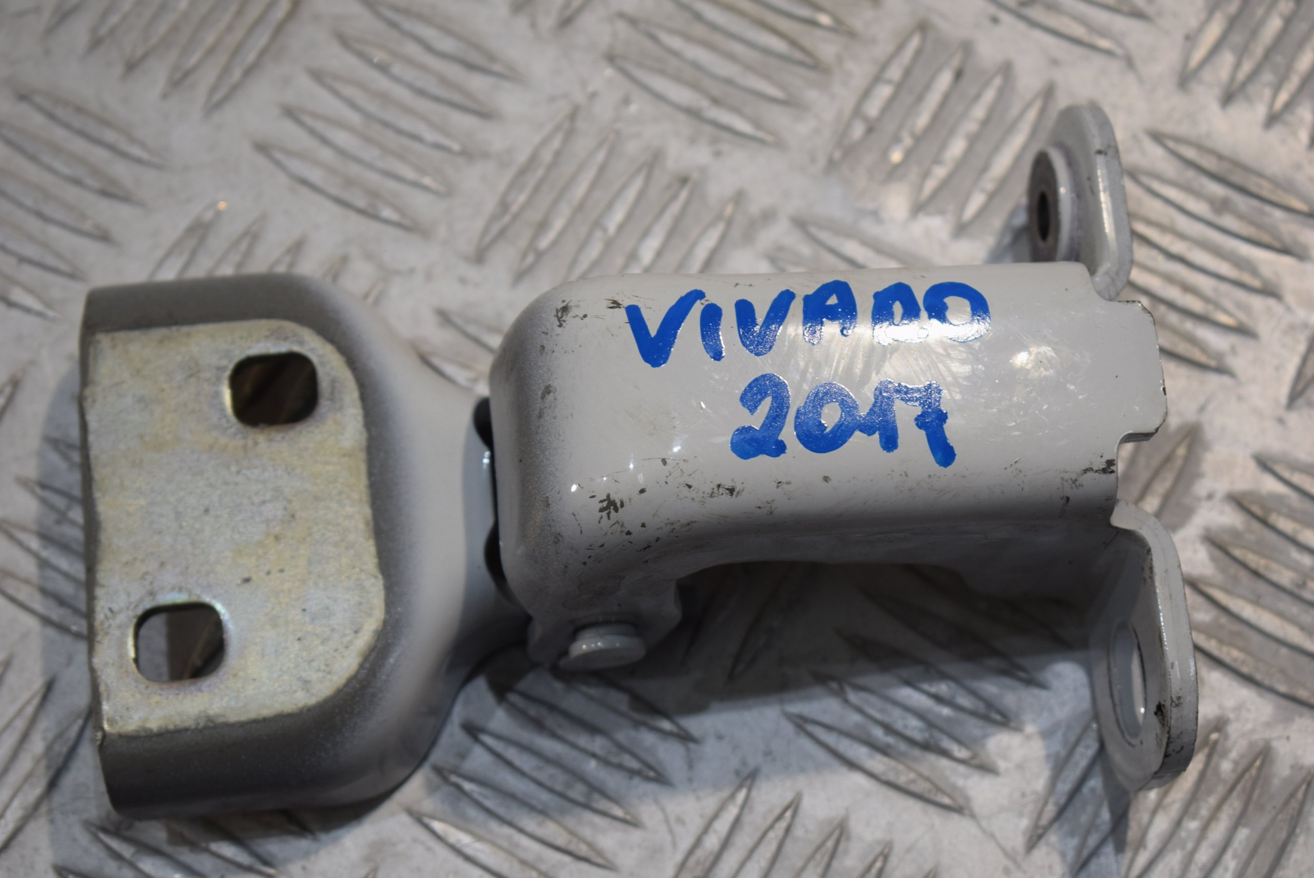 hinge door front VIVARO B TRAFIC III 93450652